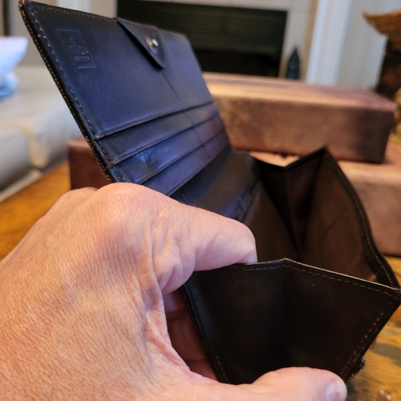 FENDI WALLET - Picture 8 of 11